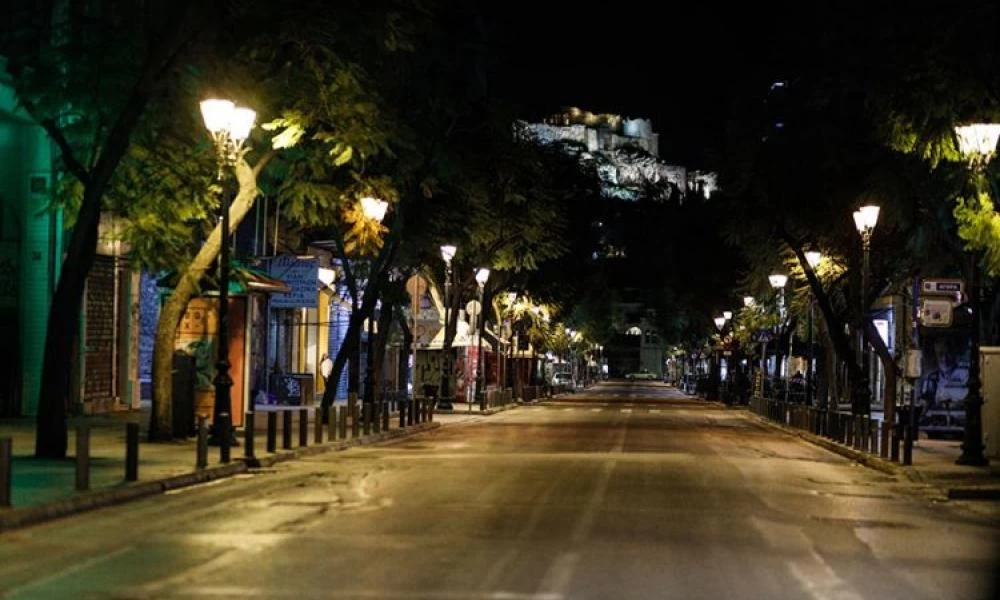 Lockdown: Ισχύει η νυχτερινή απαγόρευση κυκλοφορίας